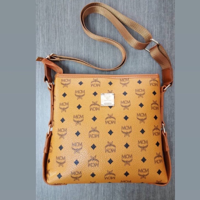 mcm men sling bag