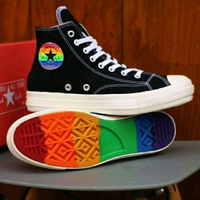 Black rainbow converse deals