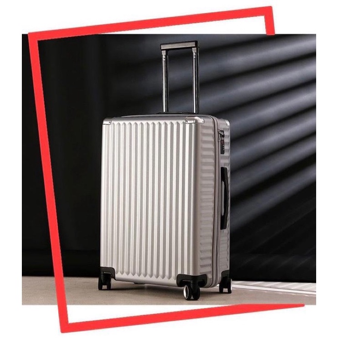 20/ 24 inch Pc hard case luggage bag anti-scratch surface with build in lock 4 double wheel