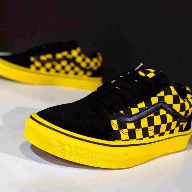 vans old skool checkerboard with yellow