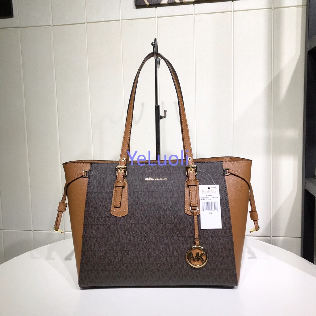 michael kors voyager medium logo tote