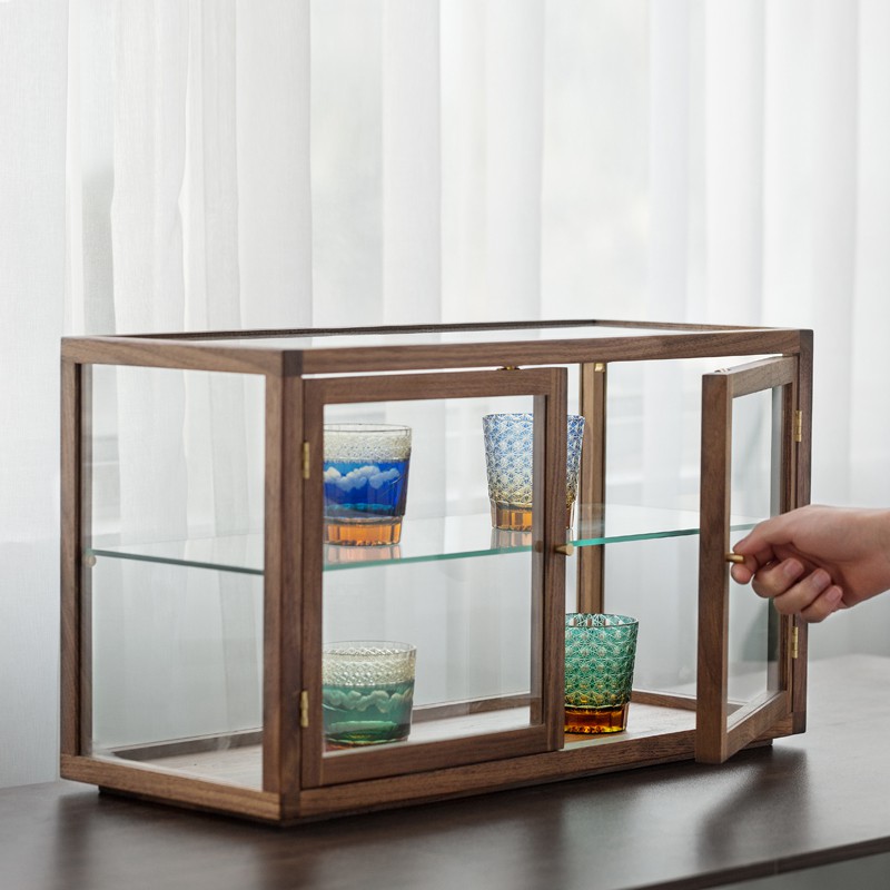 transparent glass display
