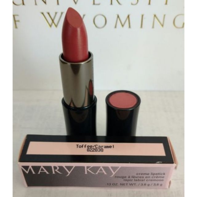 Mary Kay Toffee Caramel Lipstick Review | Lipstutorial.org