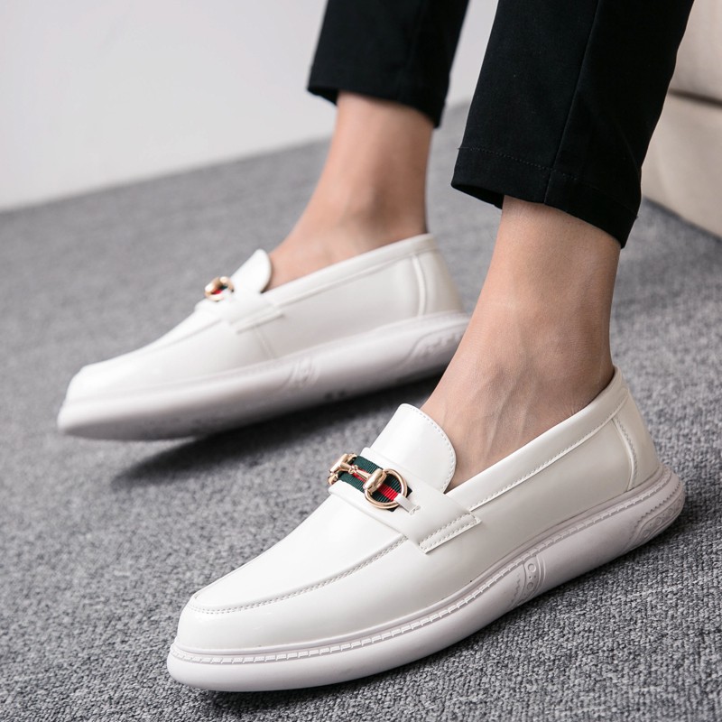 white shoes no laces