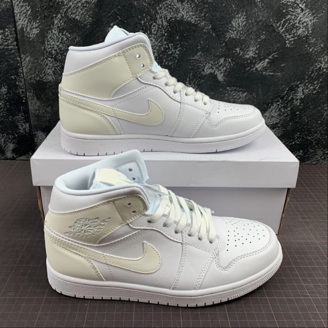 air jordan mid white