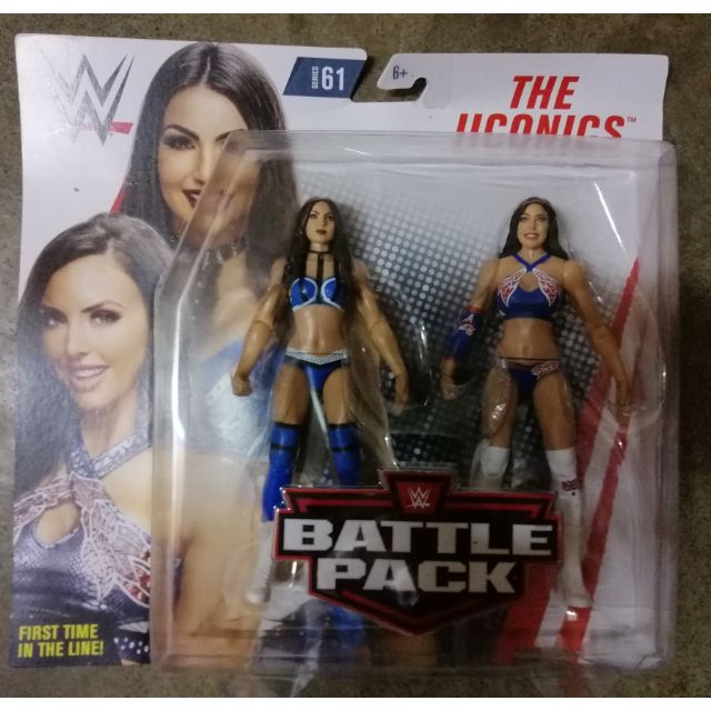 wwe iiconics action figures