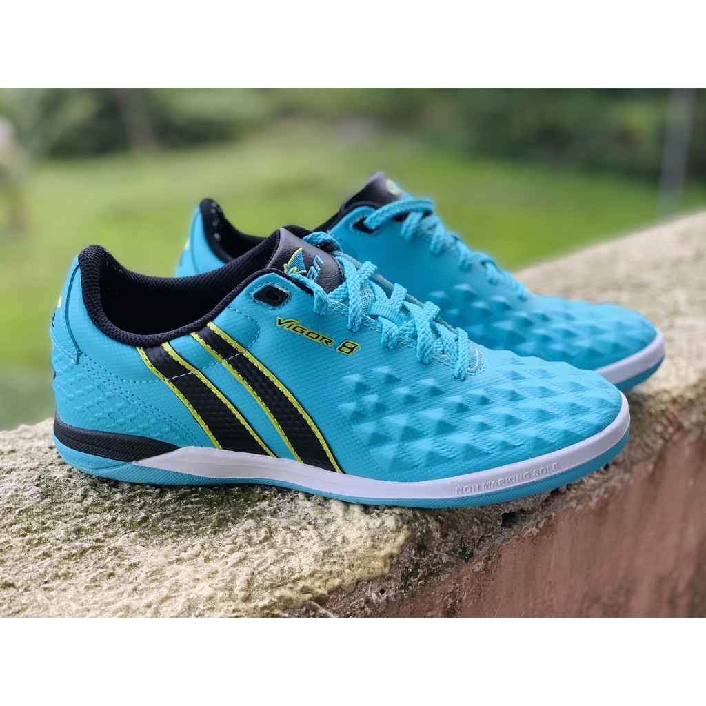 pan futsal shoes
