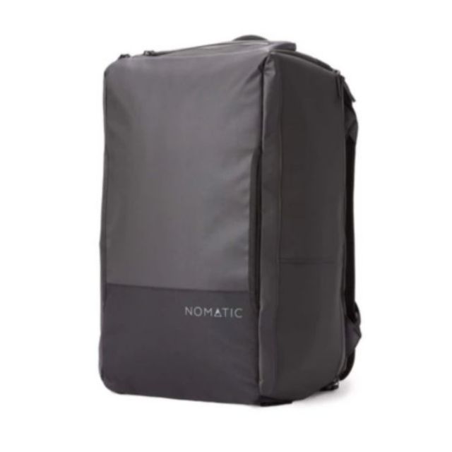 nomatic luggage