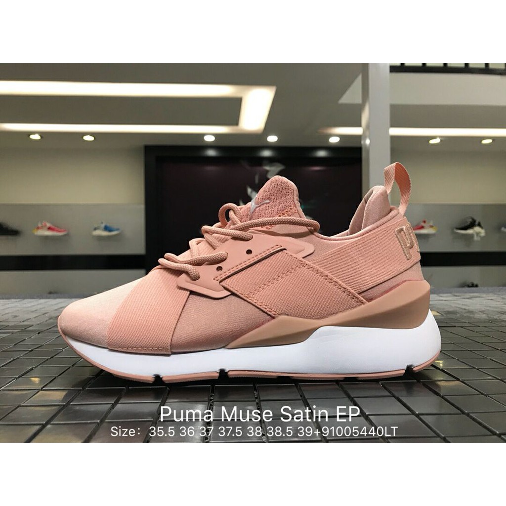 puma pink sport shoes