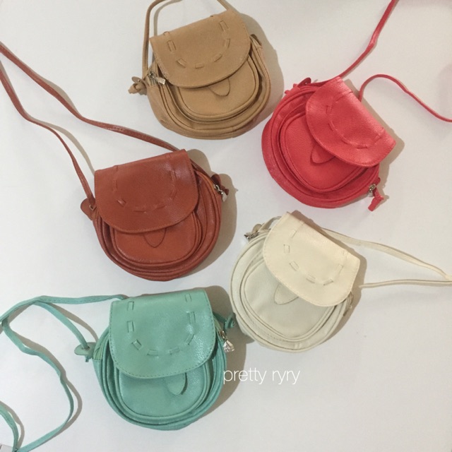 famous sling bag