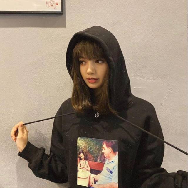 blackpink lisa hoodie