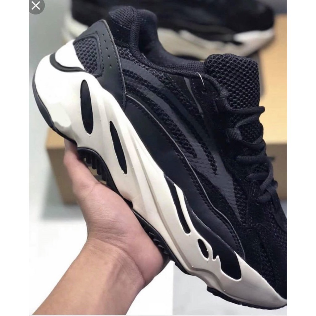 Stereotip adidas yeezy 700 black 