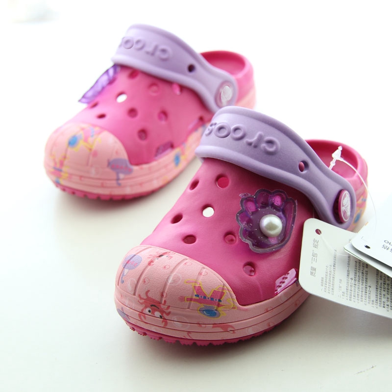 pink camouflage crocs