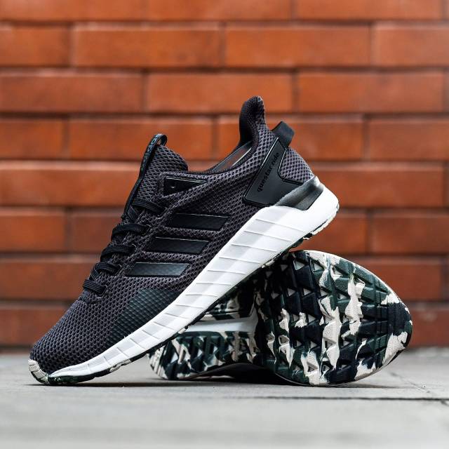 adidas questar ride camo