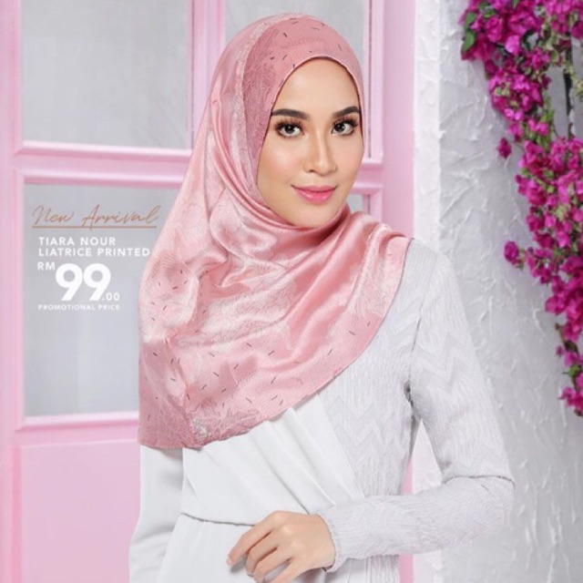 Tudung Ariani Bawal 