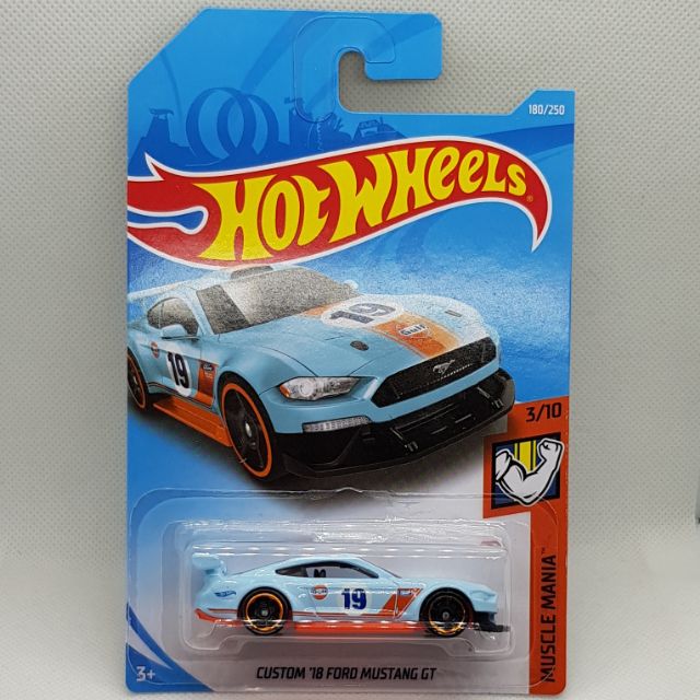 hot wheels custom 18 ford mustang gt