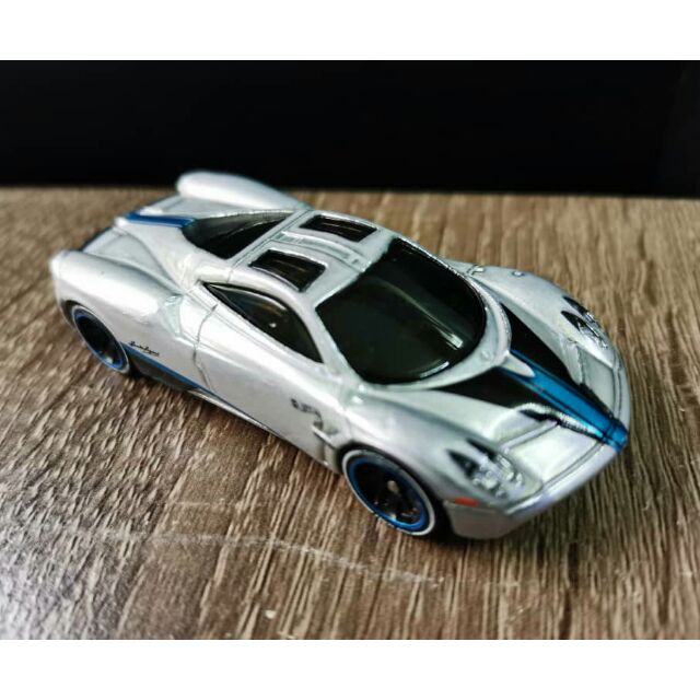 hot wheels pagani zonda