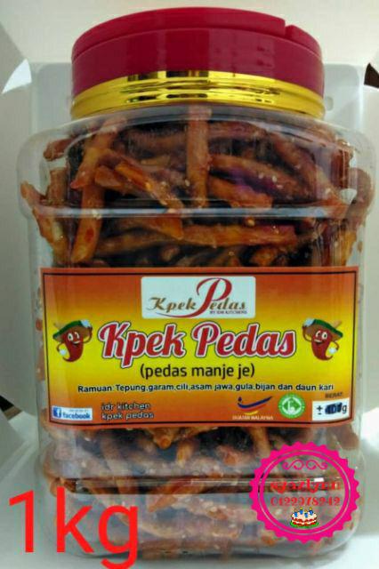 Kerepek pedas/kpek pedas/kuih gunting sira/snacks  Shopee 