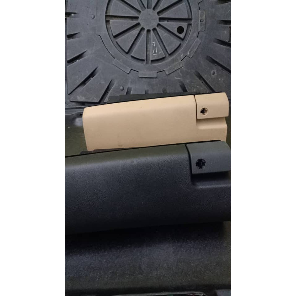 W210 PASSENGER Dashboard drawer GLOVE BOX 2106890891 MERCEDES BENZ