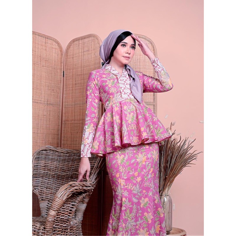 PEPLUM KEBAYA BATIK SERIES | Shopee Malaysia