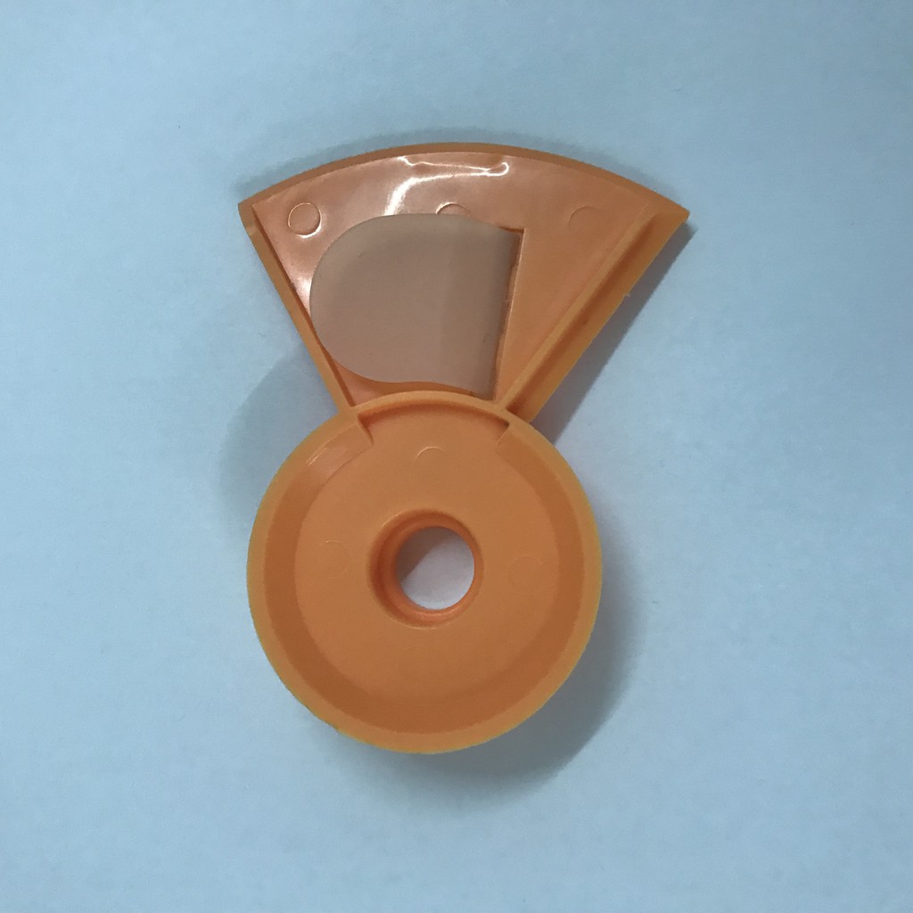 baby brezza locking cover with silicone scraper