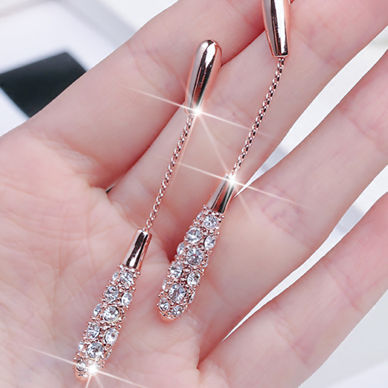 Silver Needle Hypoallergenic Earrings Fashion Long Water Drop-shaped Rhinestone Earrings_voghion.com