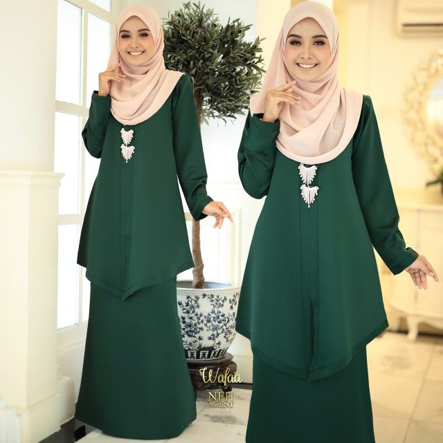 Emerald green matching tudung