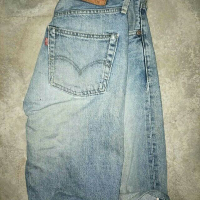 levis short pants