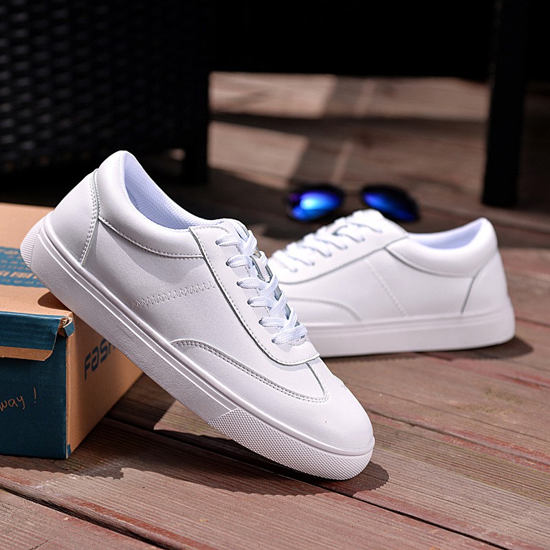 white casual sports shoes