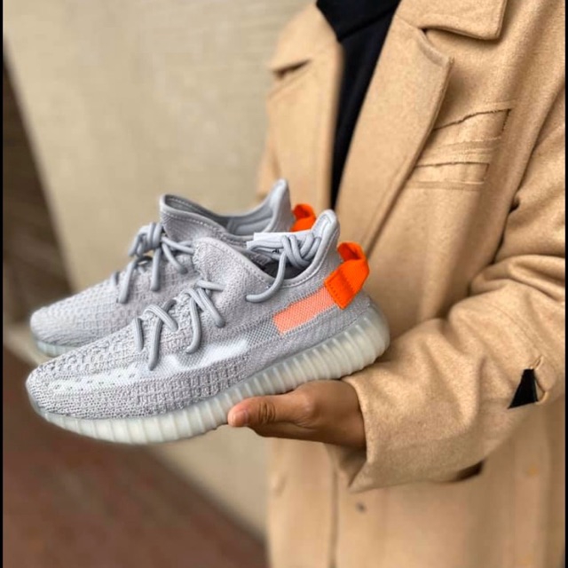 YeezyTaillight posts photos and videos Picuki