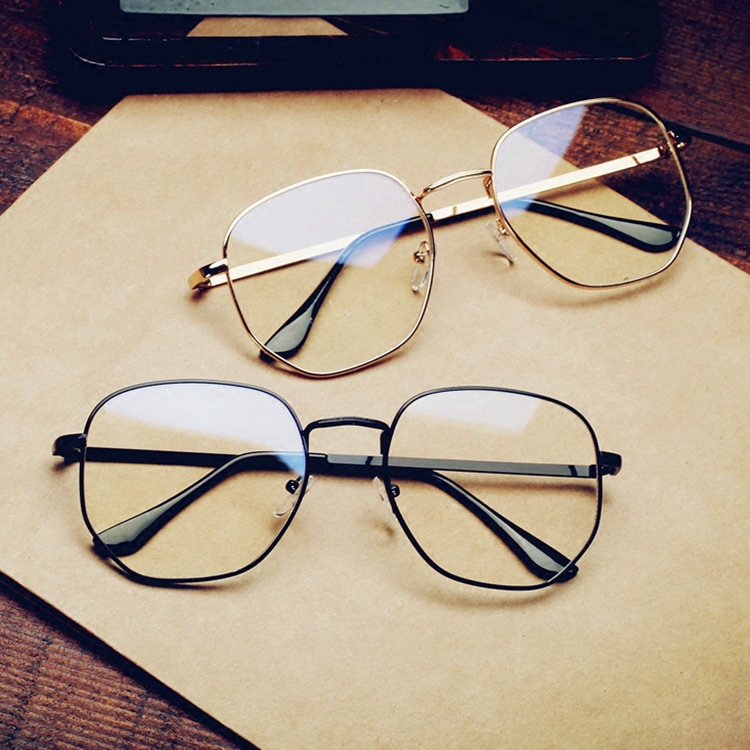 large frame glasses in style