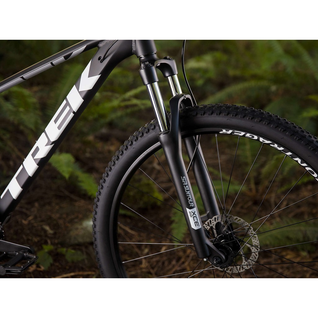 trek sr suntour xce 28