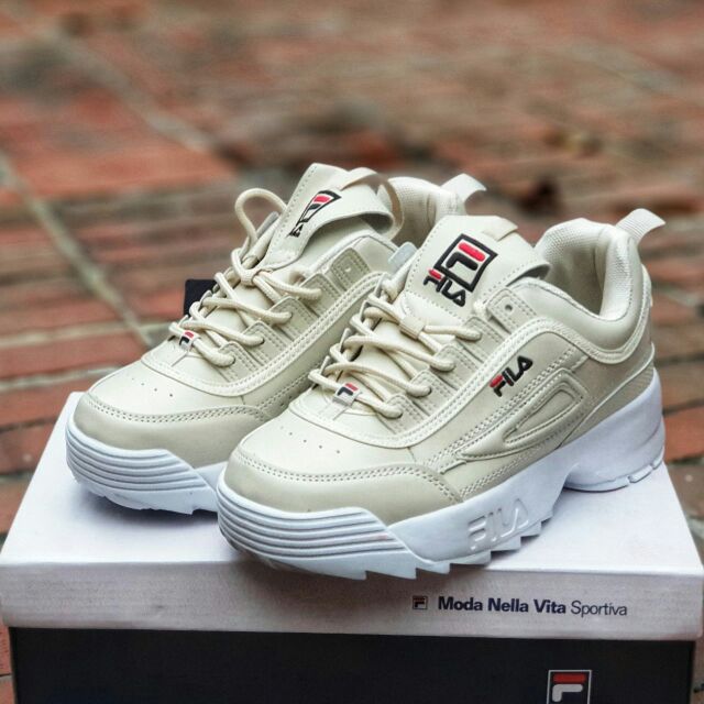 cream fila disruptor