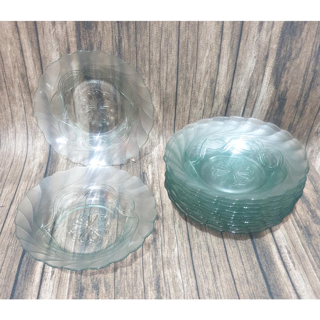 (4 PCS CONTENTS} 6 INCH GLASS PLATES COFFEE GLASS COATS SPICE PLATES CAKE PLATES PUDDING PLATES 4 PCS SAMBAL SAUCE PLATES