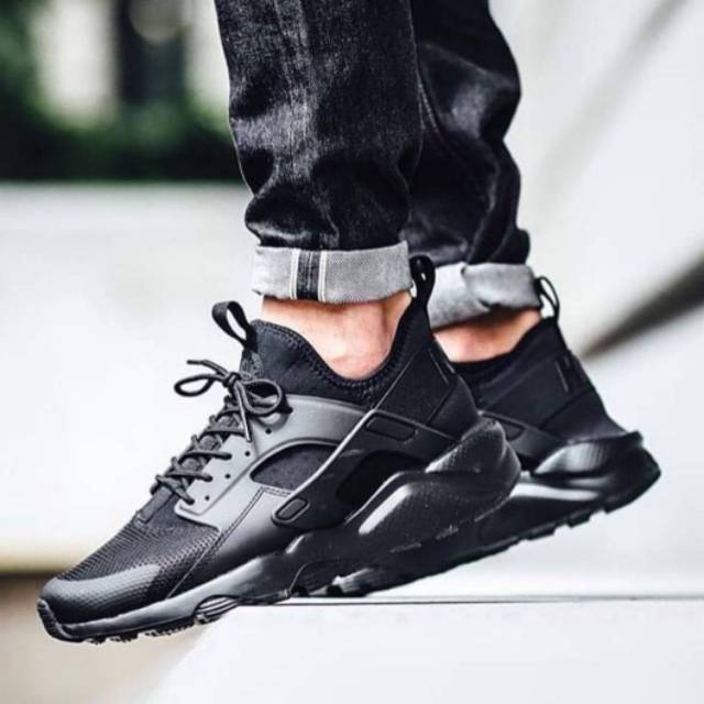 nike air huarache run ultra all black