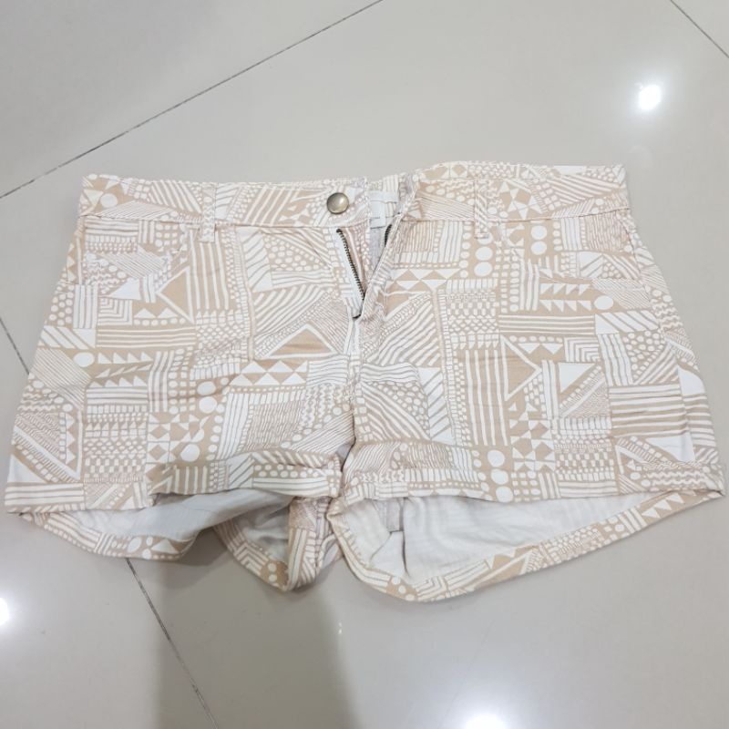 Preloved H&M HOTPANTS SHORTS
