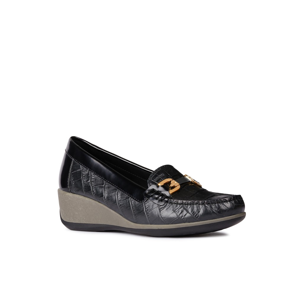 ladies heeled loafers
