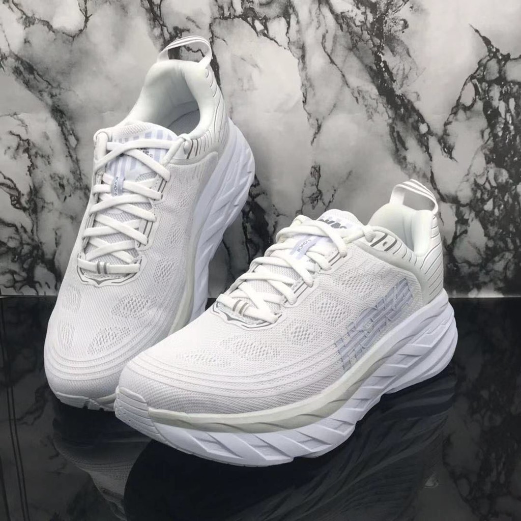 hoka one one white bondi 6