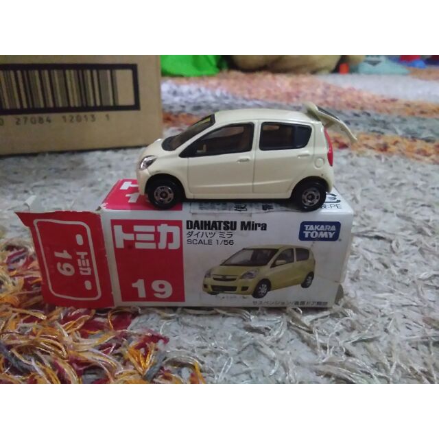 tomica daihatsu mira