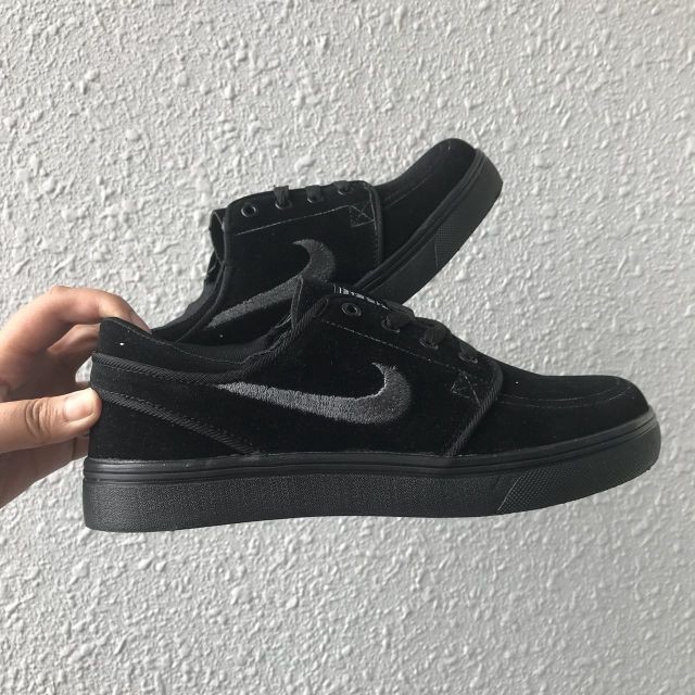 all black nike stefan janoski