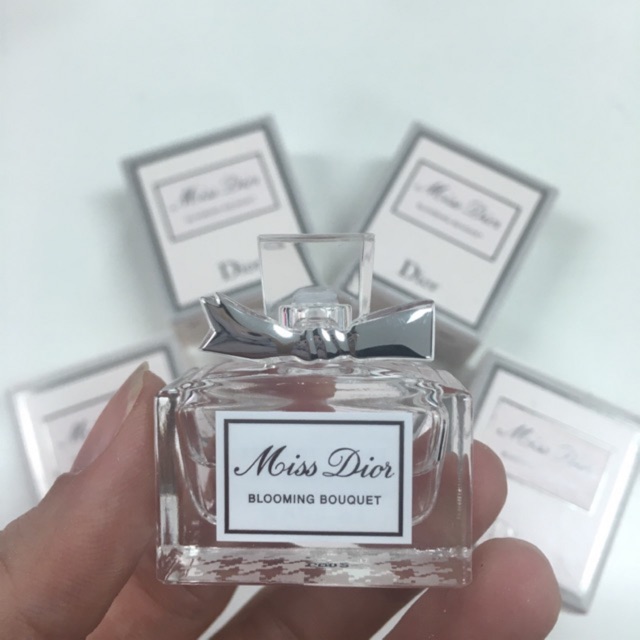 miss dior blooming bouquet mini