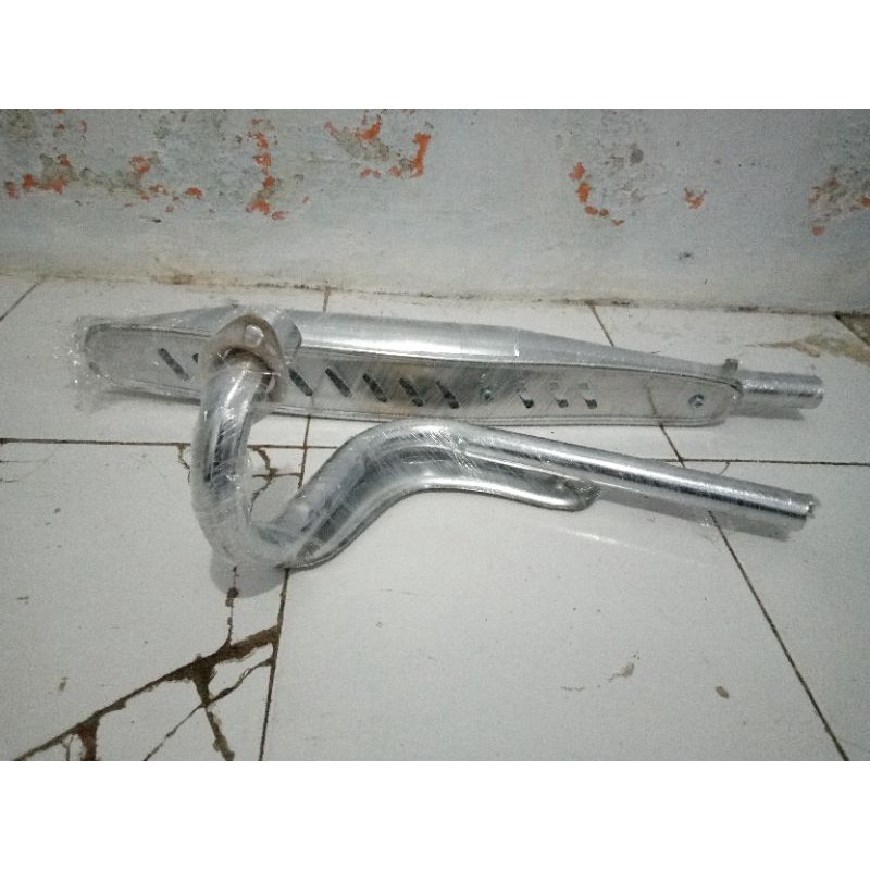 scrambler muffler