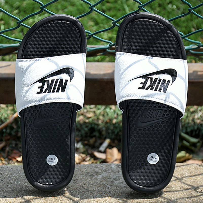 nike benassi 36