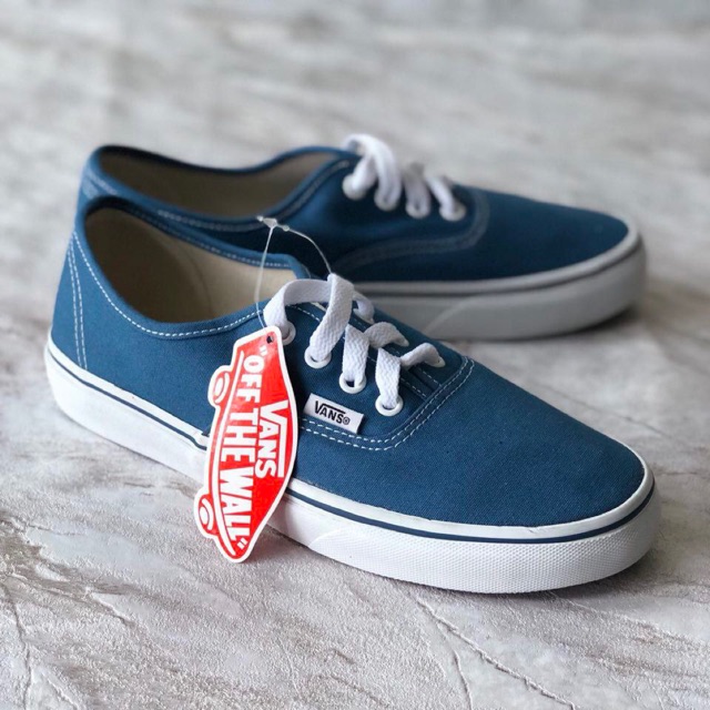 vans era blue