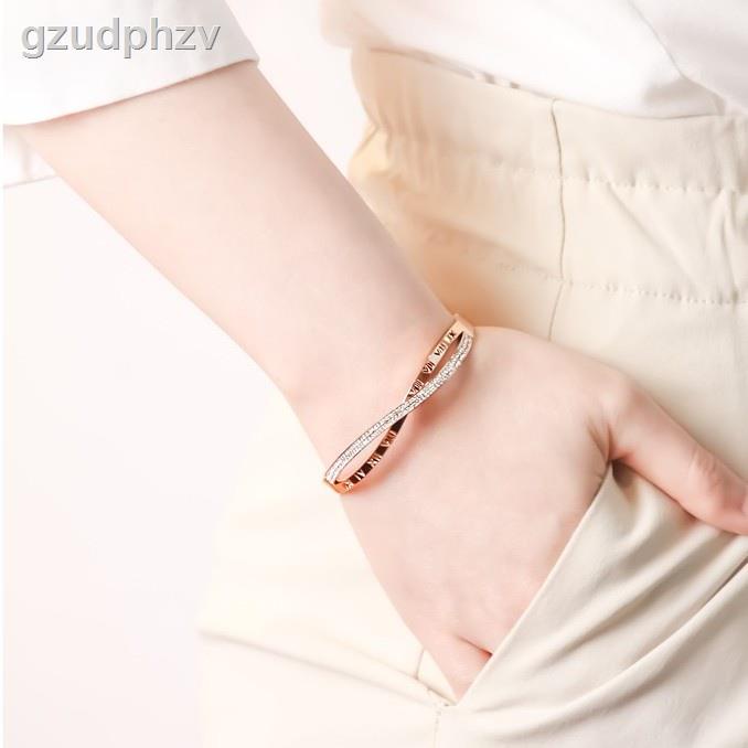 【ready stock】▥CELOVIS Vera Entwined Twin Row Zirconia with Roman Numeral Closed Hinged Bangle ( Rose Gold/ Gold/ Silver