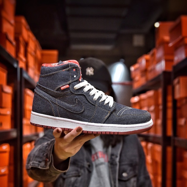 Air Jordan 1 High Retro Levi Joe AJ1 Levis denim high-top wild casual sneakers. With the red outsole | Shopee Malaysia