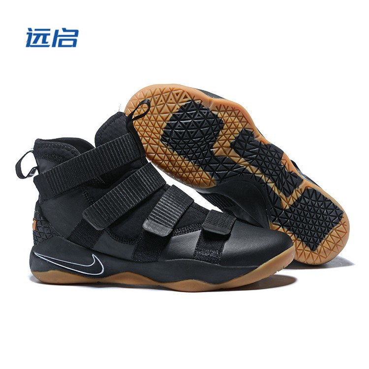 lebron soldier 5 beige