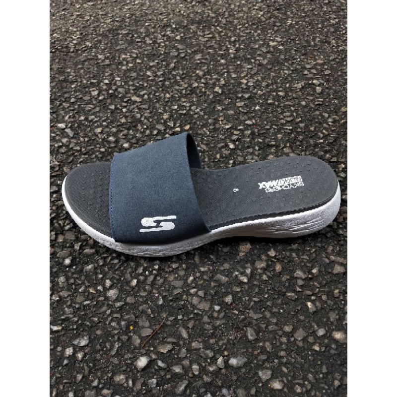 goga max slippers