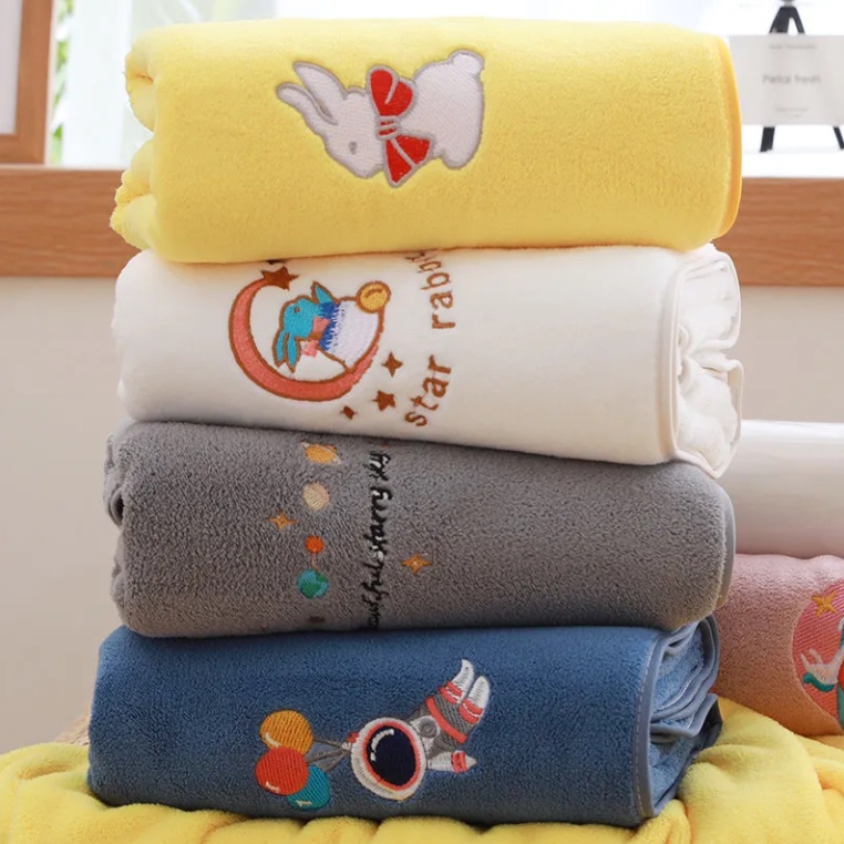 QWhing Absorbent Towel 1PC Cartoon Cat Kids Thick Absorbent Bath Linen Beach Sport Cotton Hand Towel Swimming Towel Color : Coffee 