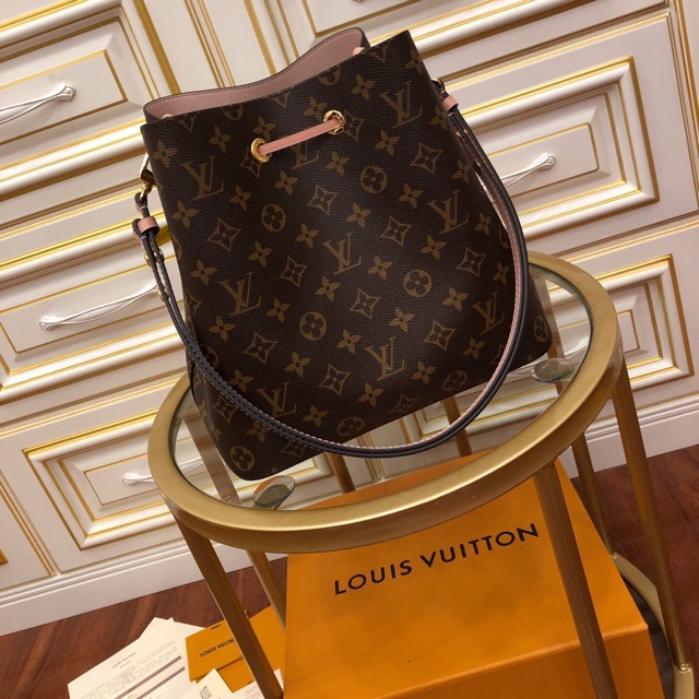 lv neonoe malaysia